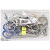 Image 1 : BAG OF SCISSORS.