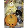 Image 1 : LARGE FLAT W/HALLOWEEN ITEMS - ELECTRIC