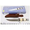 Image 1 : 11" HUNTING KNIFE WITH LEATHER SHEATH