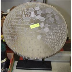 18 INCH ROUND DECORATIVE DISPLAY W STAND