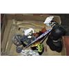 Image 1 : FLAT OF HOME DECOR & COLLECTIBLES (AFRICAN BUST)