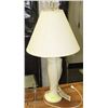 Image 1 : TABLE LAMP
