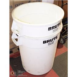 2 WHITE BRUTE COMMERCIAL GARBAGE CANS
