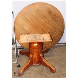 WOOD PEDESTAL DINING TABLE 47"X47"X30".