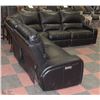Image 3 : NEW BLACK LEATHERETTE ELECTRIC RECLINING SECTIONAL