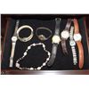 Image 3 : LARGE ESTATE JEWELLERY BOX WITH CONTENTS