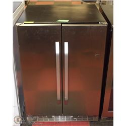 DANBY PREMIUM PARTY COOLER WITH DOUBLE DOOR, ICE