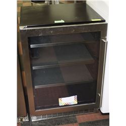 SILHOUETTE PROFESSIONAL BEVERAGE CENTER