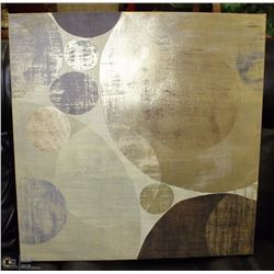 MEDIUM SHOWHOME CANVAS WALL ART.