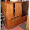 Image 1 : OAK TV ENTERTAINMENT UNIT