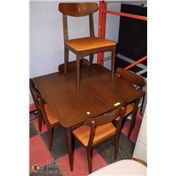 VINTAGE TABLE AND 5 CHAIRS 38"X38"X30"H