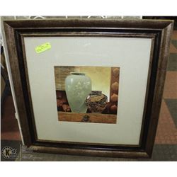 SHOWHOME STYLE PICTURE OF VASES 25X25.