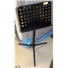 Image 1 : LARGE METAL MUSIC STAND (ADJUSTABLE)