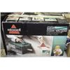 Image 1 : BISSEL LITTLE GREEN CLEAN MACHINE