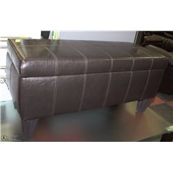 BROWN LEATHERETTE RETANGULAR OTTOMAN.