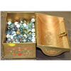 Image 1 : ESTATE TIN CHEST OF MARBLES