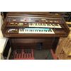 Image 3 : TECHNIQUES ELECTRIC ORGAN WITH BENCH