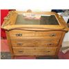 Image 1 : VINTAGE OAK 3 DRAWER DRESSER WITH MIRROR-STAND