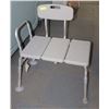 Image 1 : 18) BATH TRANSFER STOOL