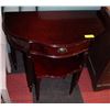 Image 1 : CHERRYWOOD ENTRANCE TABLE & OCCASIONAL TABLE