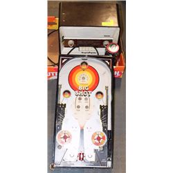 VINTAGE LOT INCL ROGERS MAJESTIC RADIO (FOR REPAIR