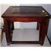 Image 1 : RUSTIC WOOD END TABLE