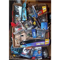 LARGE LOT OF DISNEY/MARVEL ACTION FIGURES