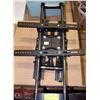 Image 1 : 350LB MAX TV WALL MOUNT.
