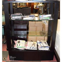 DECORATIVE WOOD AND GLASS SHELVING UNIT.