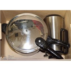 PRESTO PRESSURE COOKER WITH TEA KETTLE