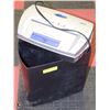 Image 1 : CD 71 PAPER SHREDDER
