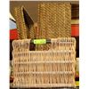 Image 1 : 2 WICKER BASKETS