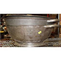 2 LARGE POTS WITH HANDLES AND LIDS