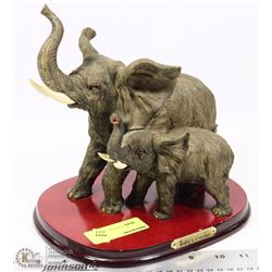 RUBIES COLLECTION ELEPHANT ORNAMENT