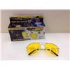 Image 1 : PAIR OF NIGHT VIEW GLASSES