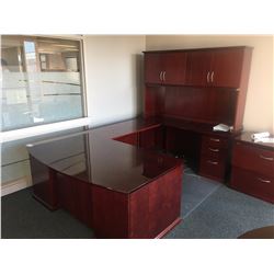 MAHOGANY U-SHAPED EXECUTIVE OFFICE SUITE WITH DESK, CREDENZA, BRIDGE AND HUTCH