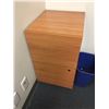 Image 3 : MAPLE U-SHAPED OFFICE SUITE WITH MAPLE 2 DRW. LATERAL FILE CABINET AND FILE PEDESTAL