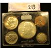 Image 1 : 1964 P Year Set, BU in Snaptite case.