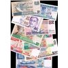 Image 1 : Singapore, Currency Accumulation