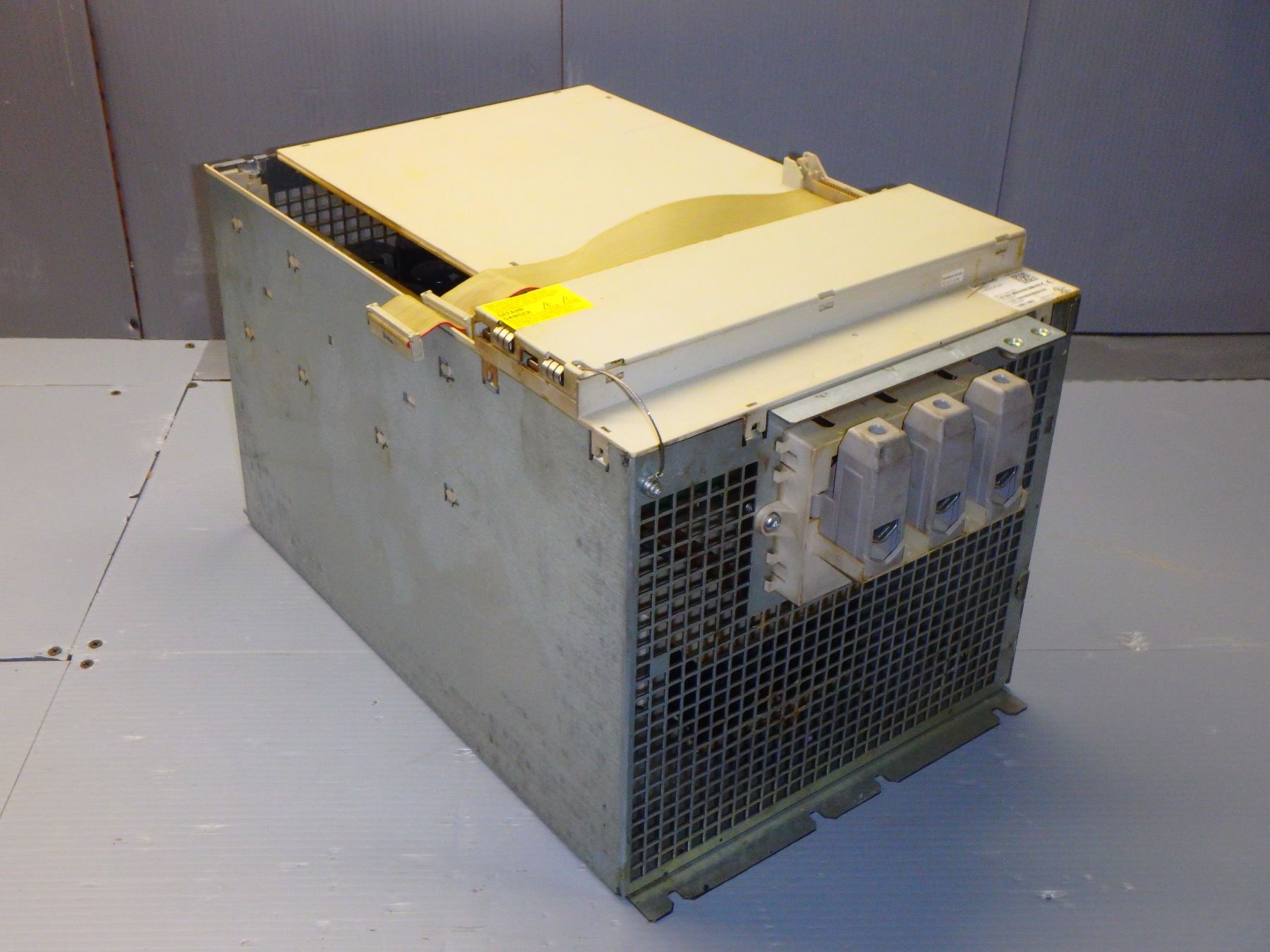 SIEMENS 6SN1123-1AA01-0FA1 VER. A SIMODRIVE LT. MODULE INT. 200A - BTM ...