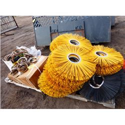 BUSHINGS AND SWEEPER BROOMS - 2 PALLETS