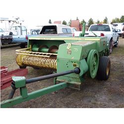 JOHN DEERE 346 SQUARE BALER
