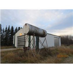 1000 GALLON FUEL TANK & STAND