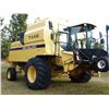 Image 2 : 1995 NEW HOLLAND TX66 COMBINE