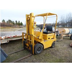 MITSUBISHI 2 STAGE FORK LIFT ON PROPANE