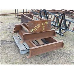 PALLET OF 3 STEEL FRAMES