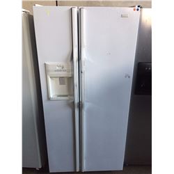 MAGIC CHEF 36" SIDE X SIDE WHITE FRIDGE