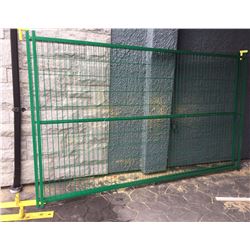 LOT OF 5 PANELS OF SAFETY FENCE