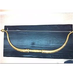 SOLID BRASS LARGE BOW, 4 ARROWS AND ARROW CASE