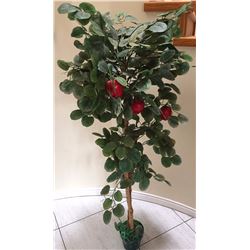 ARTIFICAL TREE - LOOKS VERY REAL